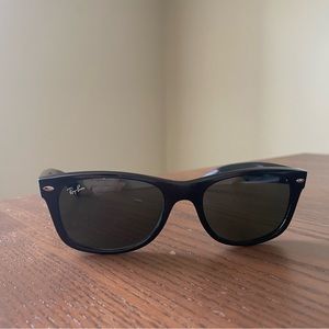 Black Ray Ban New Wayfarer